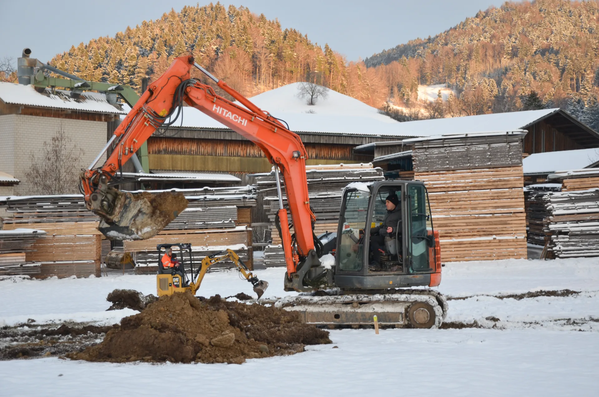 Spatenstich Werk- und Lagerhalle