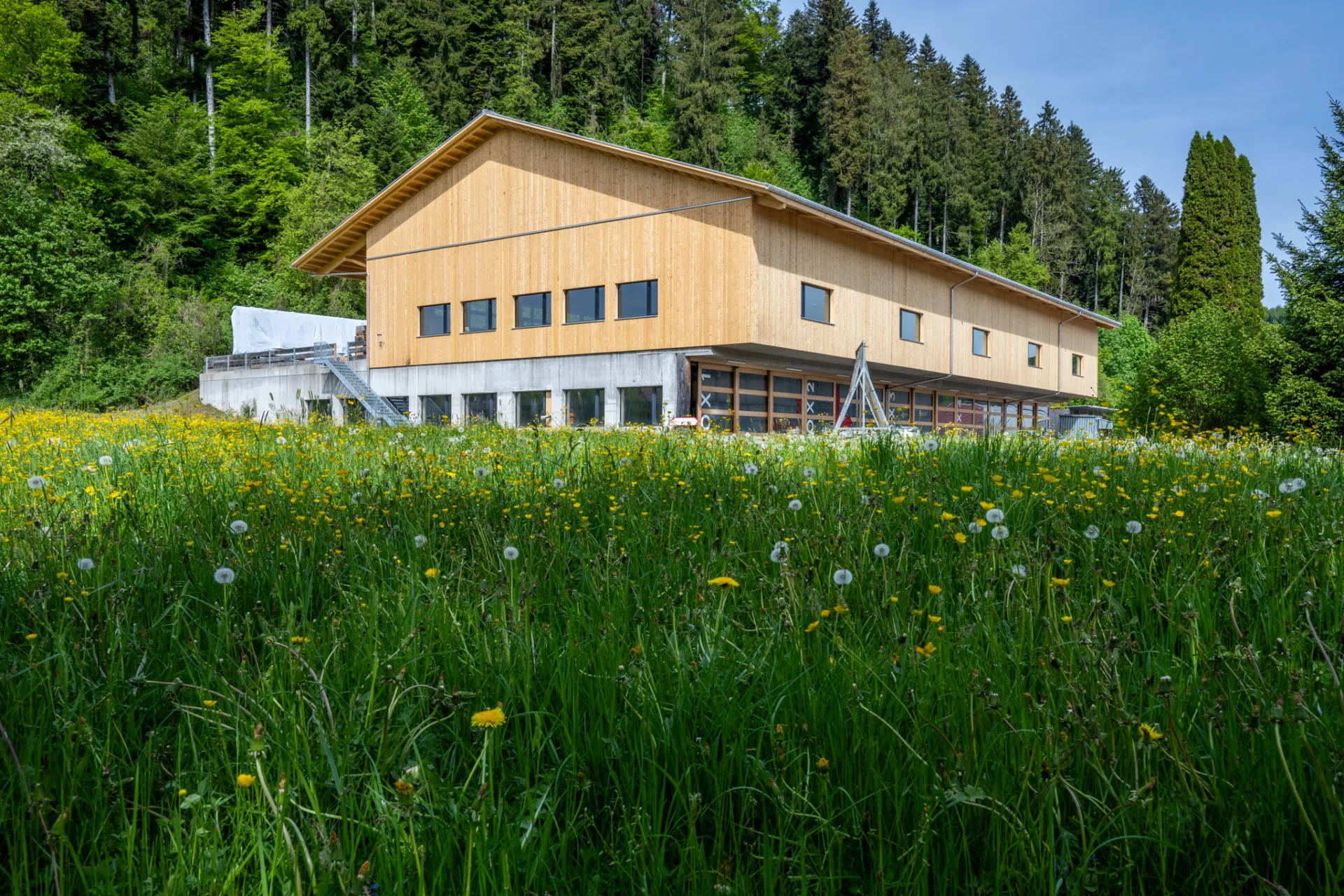 Werk- und Lagerhalle Würzacher, Saland