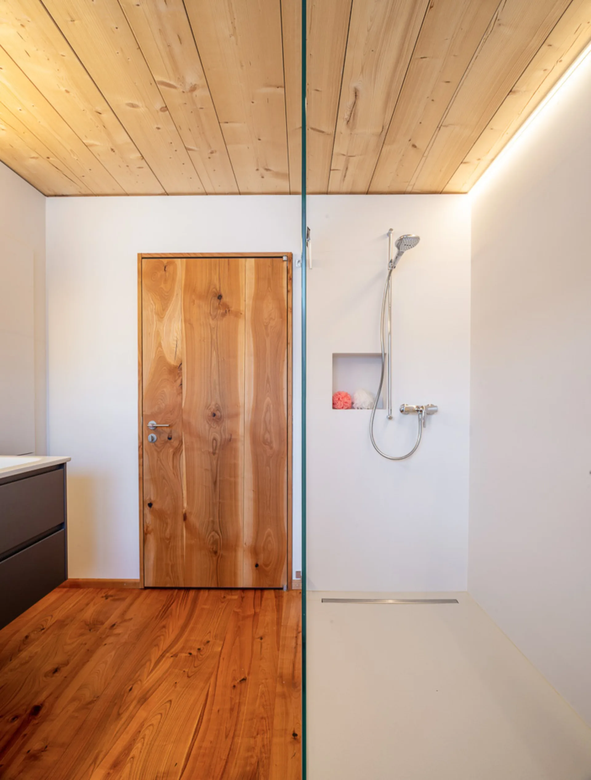 Neubau, Büro- & Wohnhaus, Bäretswil